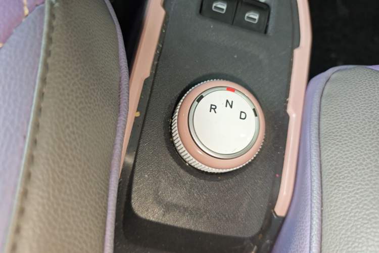 Used Chery QQ Ice Cream 2025 205km Qi Energy Version Gear Lever