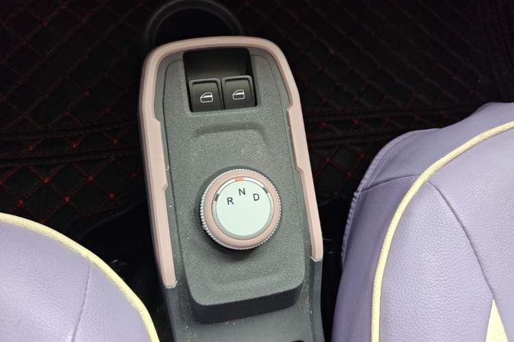 Used Chery QQ Ice Cream 2025 155km Sundae Edition Gear Lever