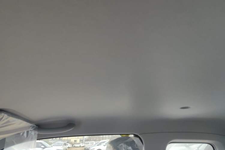 Used Chery QQ Ice Cream 2025 Model 205km Sundae Edition Headliner