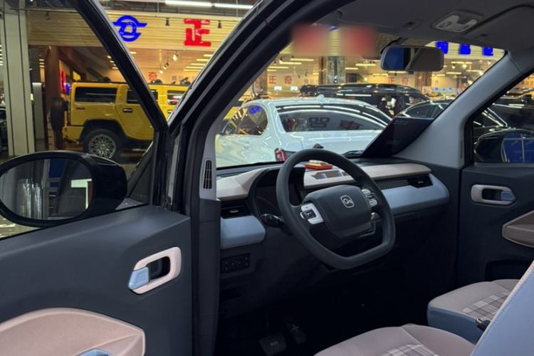 Used Chery QQ Ice Cream 2025 155km Sundae Edition Interior 2