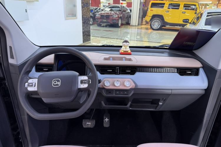 Used Chery QQ Ice Cream 2025 155km Sundae Edition Interior 3