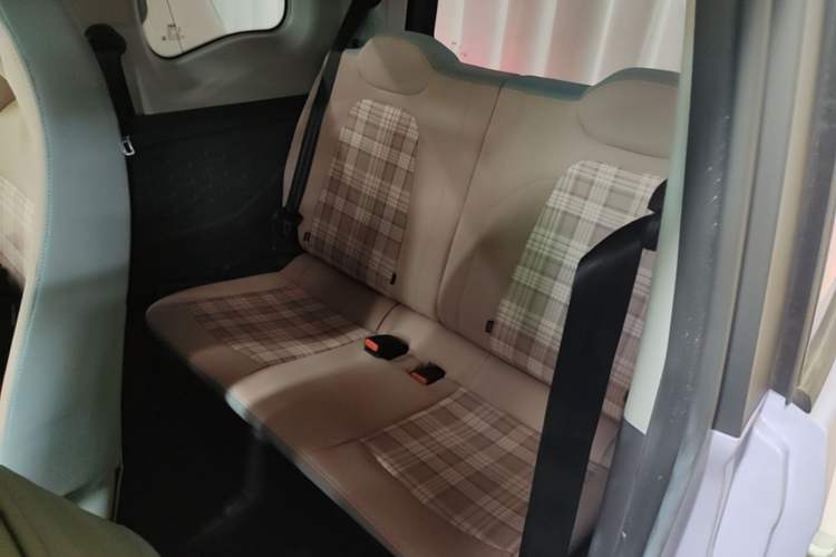 Used Chery QQ Ice Cream 2025 155km Sundae Edition Left Rear Seat