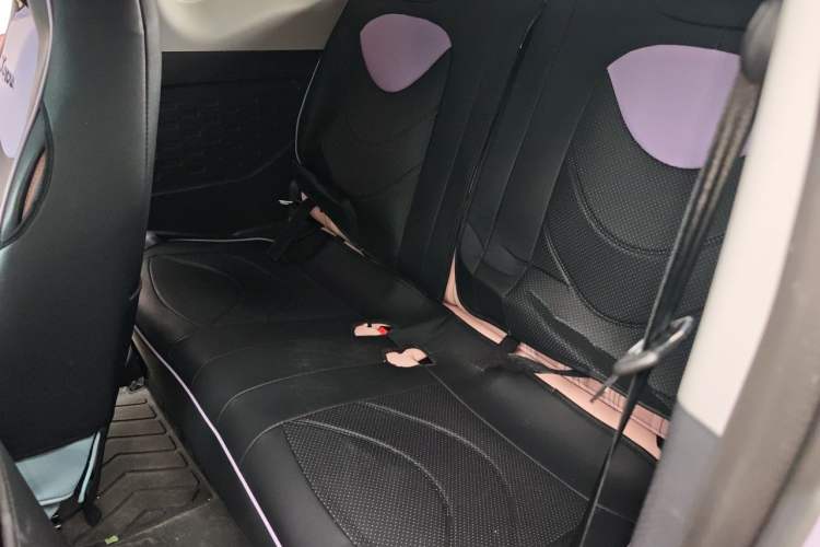 Used Chery QQ Ice Cream 2025 155km Sundae Edition Left Rear Seat