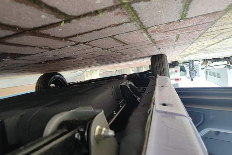 Used Chery QQ Ice Cream 2025 205km Qi Energy Version Left Side Sill