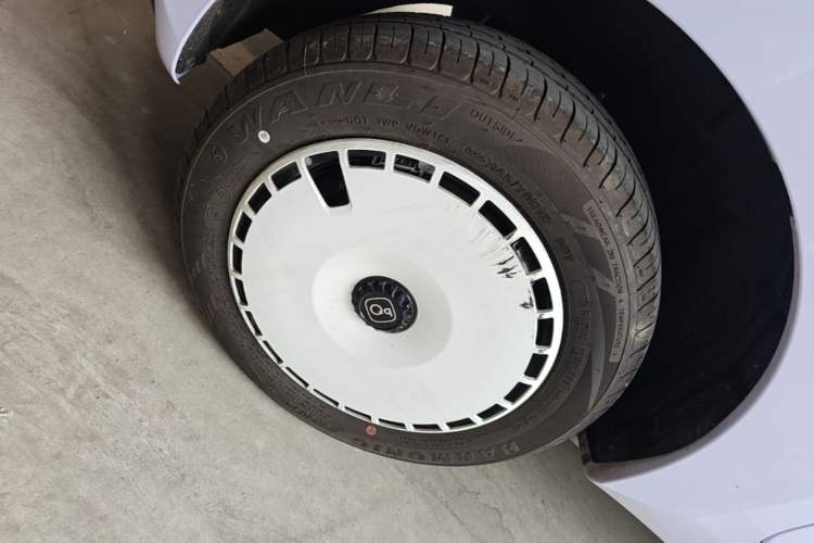 Used Chery QQ Ice Cream 2025 155km Sundae Edition Right Rear Wheel Hub