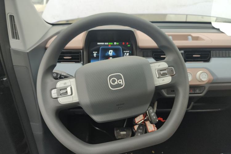 Used Chery QQ Ice Cream 2025 Model 205km Sundae Edition Steering Wheel