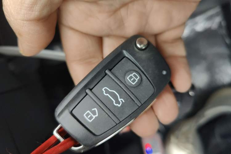 Used Chery QQ Ice Cream 2025 Model 205km Sundae Edition Vehicle Key