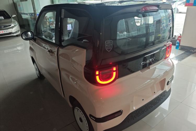 Used Chery QQ Ice Cream 2025 205km Qi Energy Version Rear Left 45 Deg