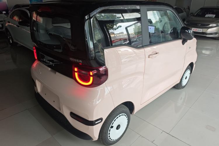 Used Chery QQ Ice Cream 2025 205km Qi Energy Version Rear Right 45 Deg