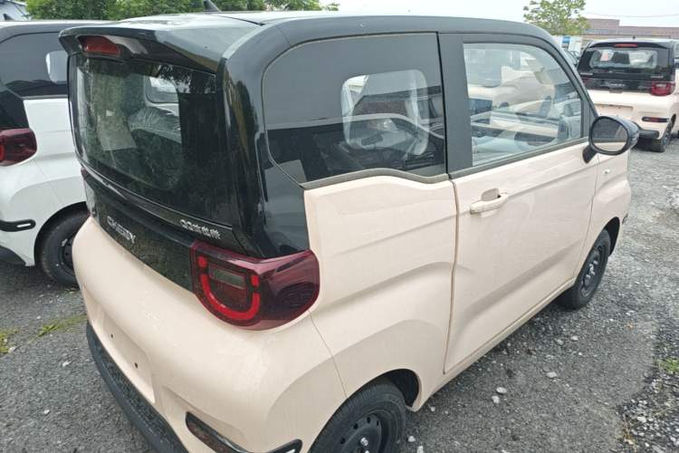 Used Chery QQ Ice Cream 2025 205km Qi Energy Version Rear Right 45 Deg