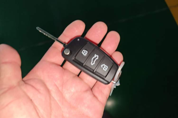 Used Chery QQ Ice Cream 2025 205km Qi Energy Version Interior 1