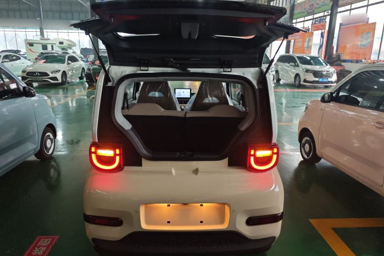 Used Chery QQ Ice Cream 2025 205km Qi Energy Version Trunk