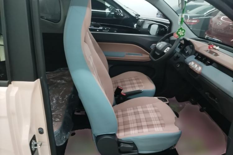 Used Chery QQ Ice Cream 2025 155km Sundae Edition Right Front Seat