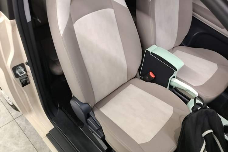 Used Chery QQ Ice Cream 2025 155km Sundae Edition Right Front Seat