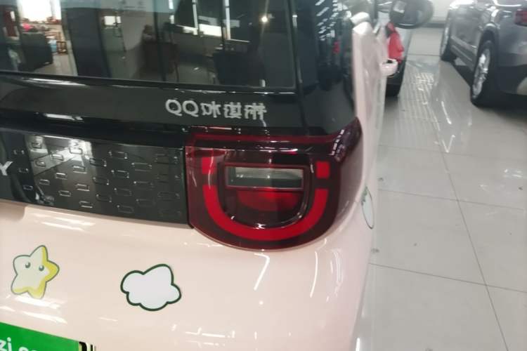 Used Chery QQ Ice Cream 2025 155km Sundae Edition Right Rear Taillight