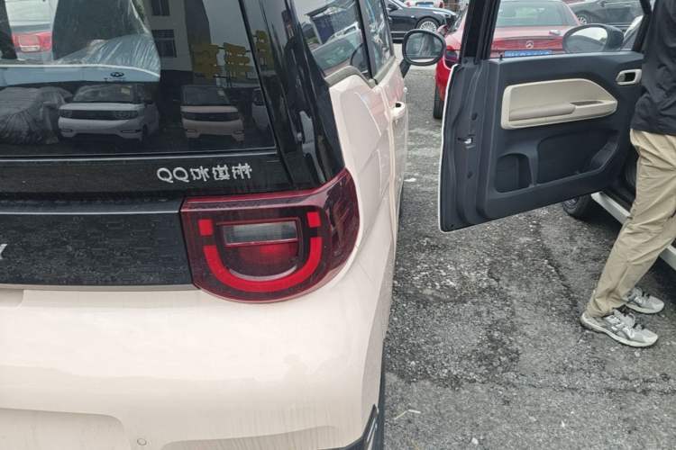 Used Chery QQ Ice Cream 2025 205km Qi Energy Version Right Rear Taillight