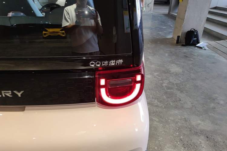 Used Chery QQ Ice Cream 2025 Model 205km Sundae Edition Right Rear Taillight