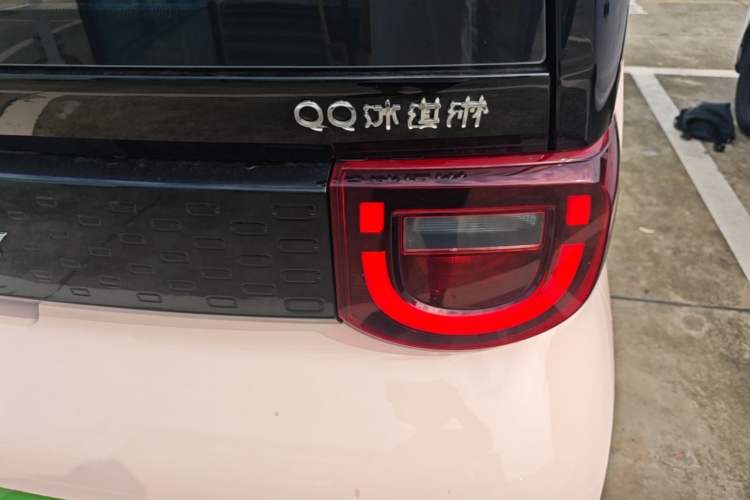 Used Chery QQ Ice Cream 2025 155km Sundae Edition Right Rear Taillight