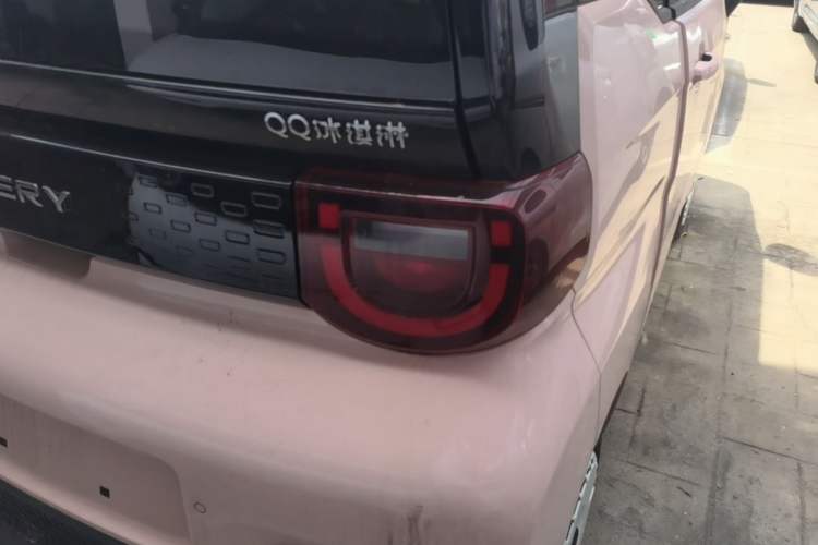Used Chery QQ Ice Cream 2025 205km Qi Energy Version Right Rear Taillight
