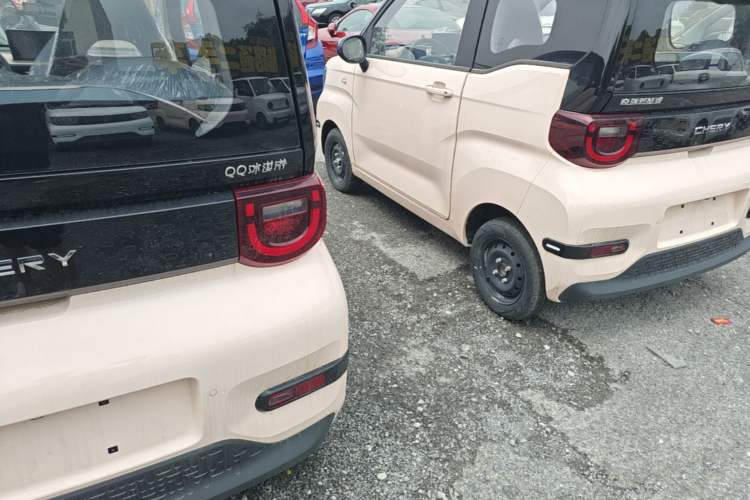 Used Chery QQ Ice Cream 2025 205km Qi Energy Version Right Rear Taillight