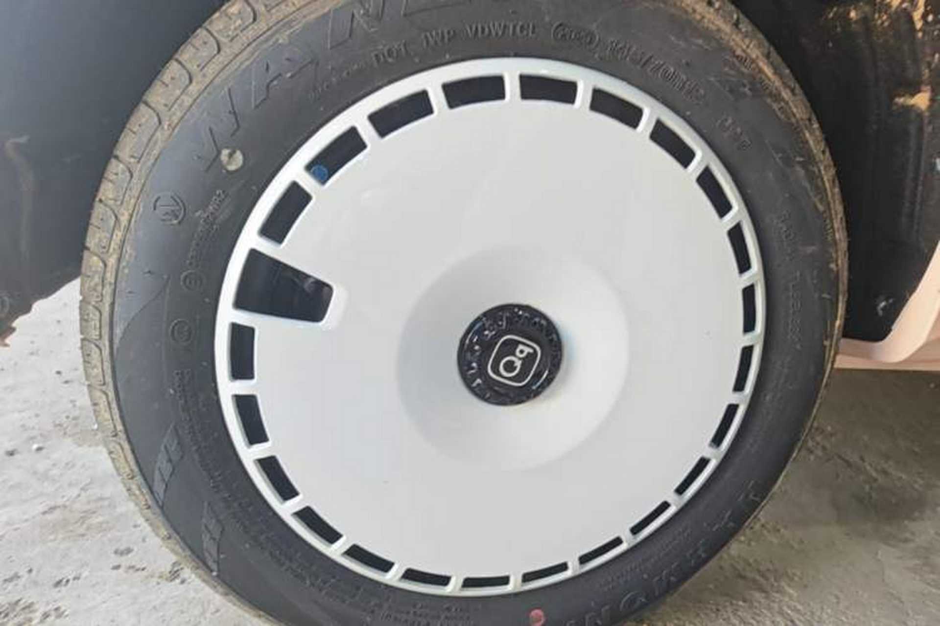 Used Chery QQ Ice Cream 2025 205km Qi Energy Version Right Rear Wheel Hub