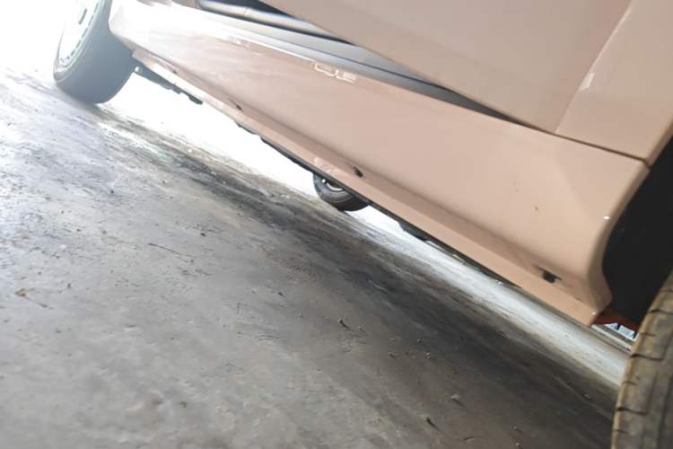 Used Chery QQ Ice Cream 2025 205km Qi Energy Version Right Side Sill