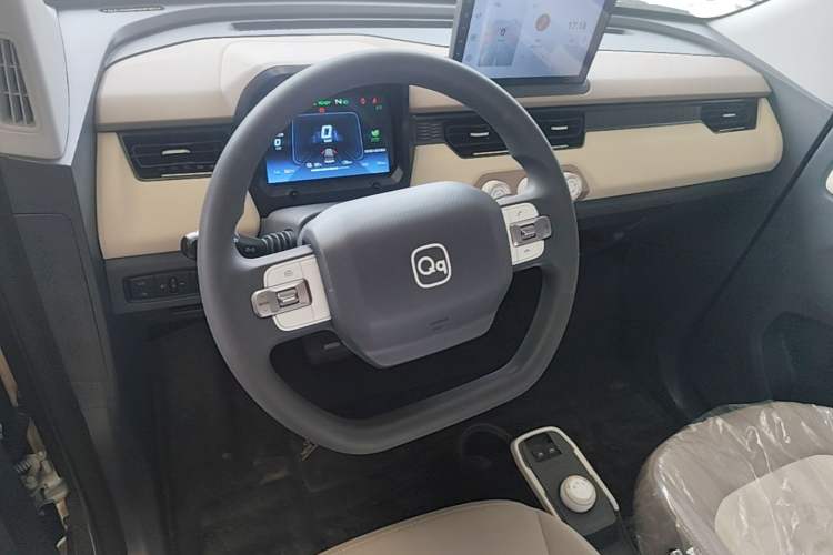 Used Chery QQ Ice Cream 2025 205km Qi Energy Version Steering Wheel