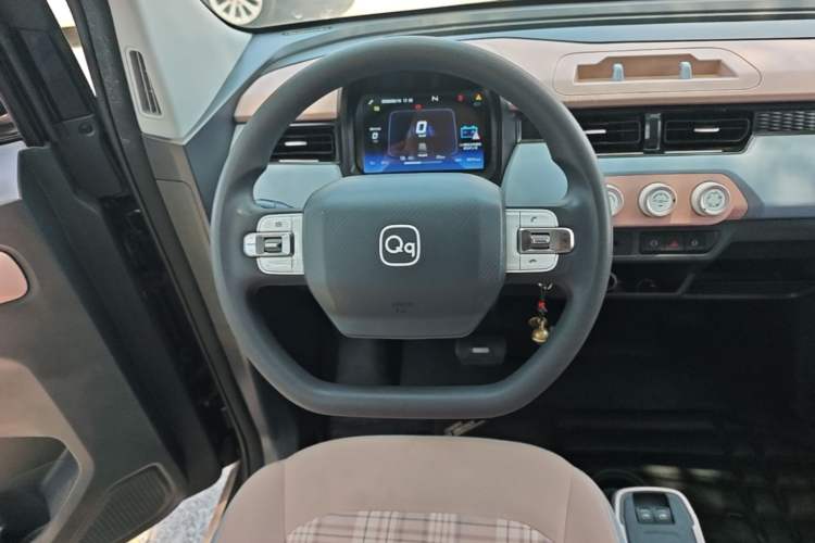 Used Chery QQ Ice Cream 2025 155km Sundae Edition Steering Wheel