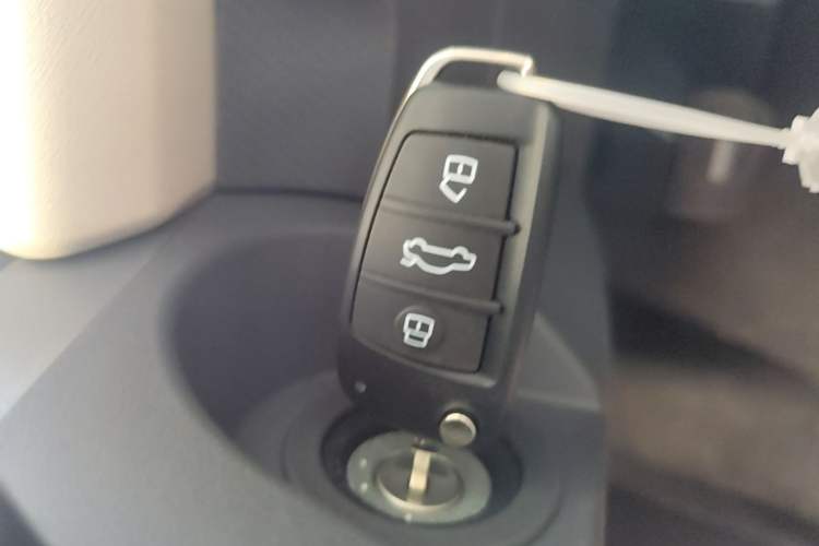 Used Chery QQ Ice Cream 2025 205km Qi Energy Version Vehicle Key