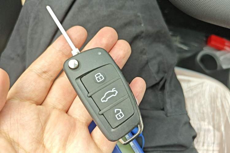 Used Chery QQ Ice Cream 2025 205km Qi Energy Version Vehicle Key
