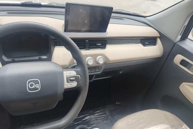 Used Chery QQ Ice Cream 2025 205km Qi Energy Version Audio And AC Panel