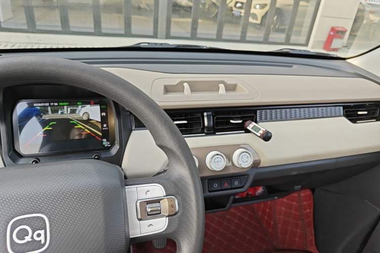 Used Chery QQ Ice Cream 2025 155km Sundae Edition Audio And AC Panel