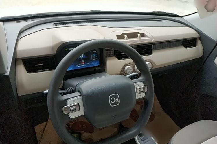 Used Chery QQ Ice Cream 2025 155km Sundae Edition Center Console