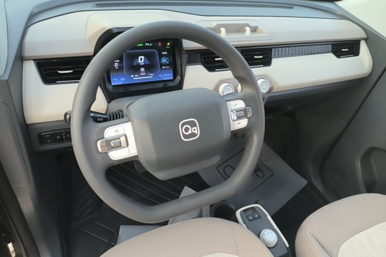 Used Chery QQ Ice Cream 2025 155km Sundae Edition Center Console