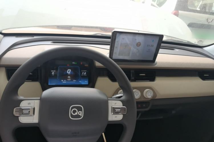Used Chery QQ Ice Cream 2025 205km Qi Energy Version Center Console