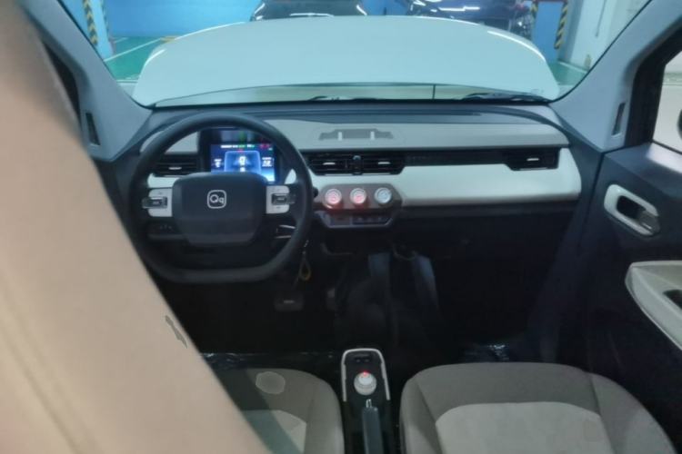 Used Chery QQ Ice Cream 2025 155km Sundae Edition Center Console