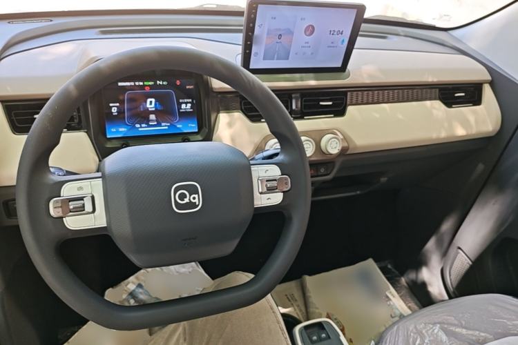 Used Chery QQ Ice Cream 2025 205km Qi Energy Version Center Console