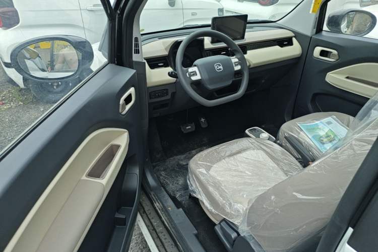 Used Chery QQ Ice Cream 2025 205km Qi Energy Version Driver Seat