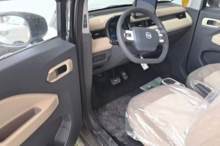 Used Chery QQ Ice Cream 2025 205km Qi Energy Version Driver Seat