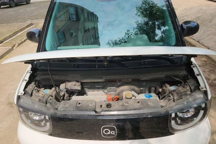 Used Chery QQ Ice Cream 2025 205km Qi Energy Version Engine Bay