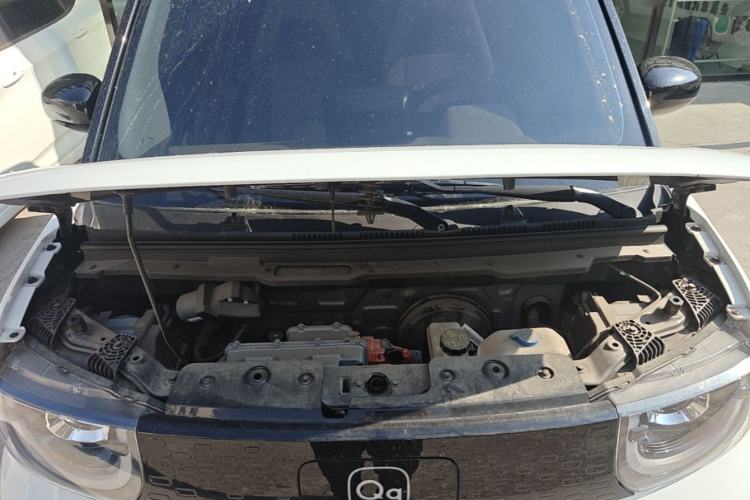 Used Chery QQ Ice Cream 2025 205km Qi Energy Version Engine Bay