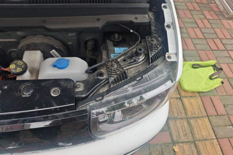 Used Chery QQ Ice Cream 2025 155km Sundae Edition Engine Bay Left