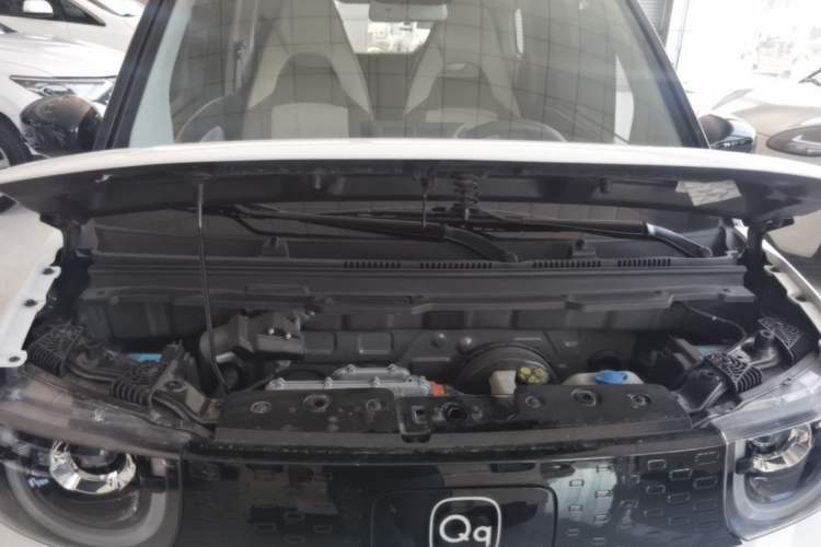 Used Chery QQ Ice Cream 2025 205km Qi Energy Version Engine Bay
