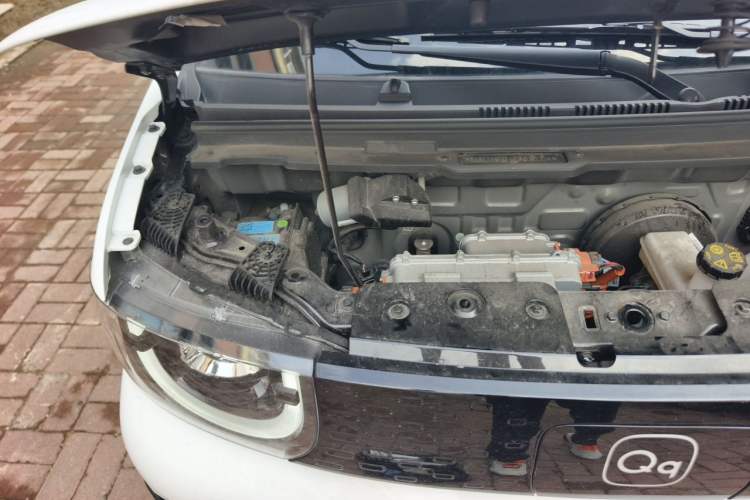 Used Chery QQ Ice Cream 2025 205km Qi Energy Version Engine Bay Right