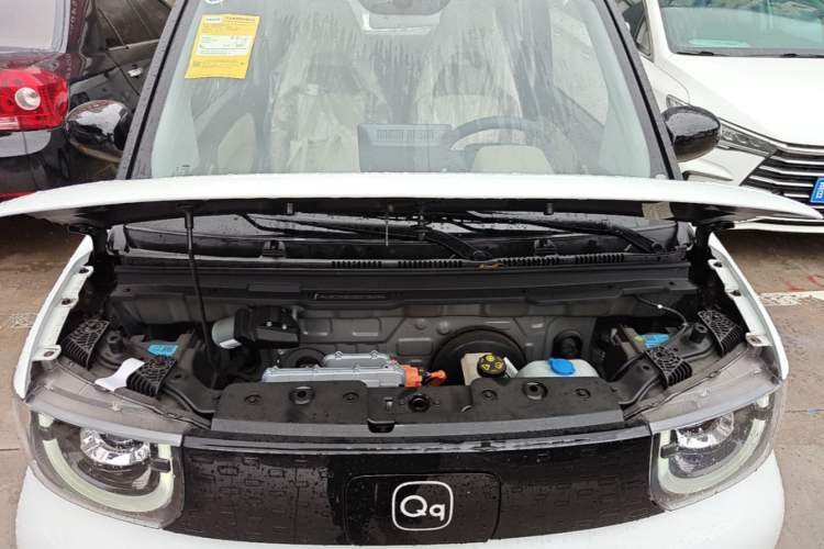 Used Chery QQ Ice Cream 2025 205km Qi Energy Version Engine Bay