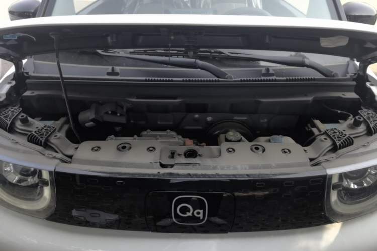 Used Chery QQ Ice Cream 2025 205km Qi Energy Version Engine Bay