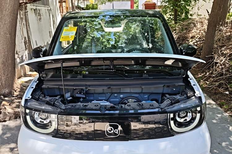 Used Chery QQ Ice Cream 2025 205km Qi Energy Version Engine Bay