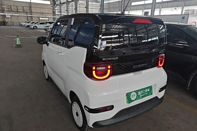 Used Chery QQ Ice Cream 2025 Model 205km Sundae Edition Exterior 2