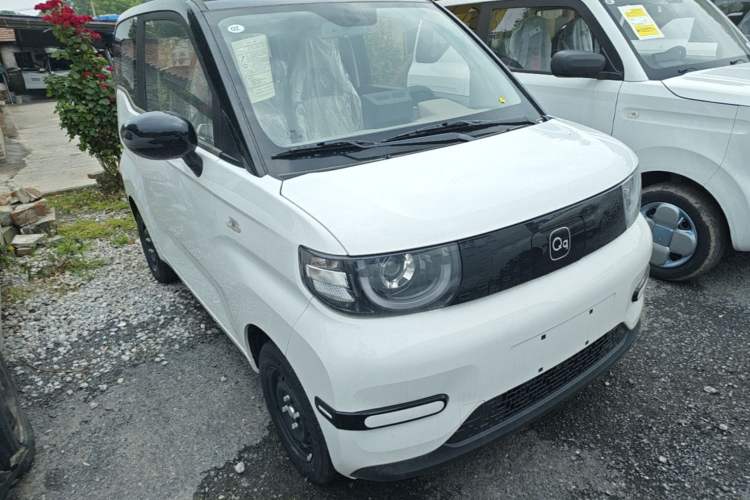 Used Chery QQ Ice Cream 2025 205km Qi Energy Version Front
