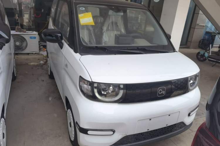 Used Chery QQ Ice Cream 2025 205km Qi Energy Version Front